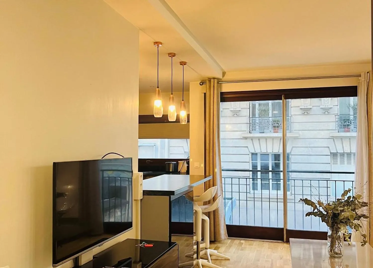Charming Apartement Near Eiffel Tour 파리 프랑스